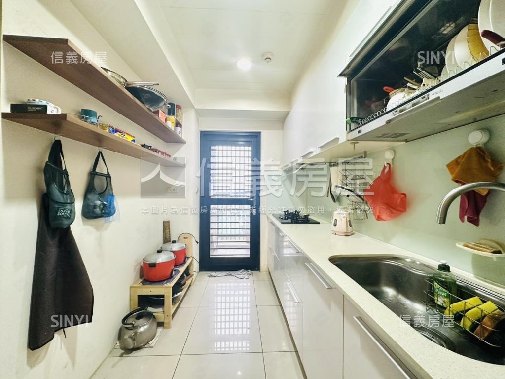 三本阿曼高樓三房美宅房屋室內格局與周邊環境