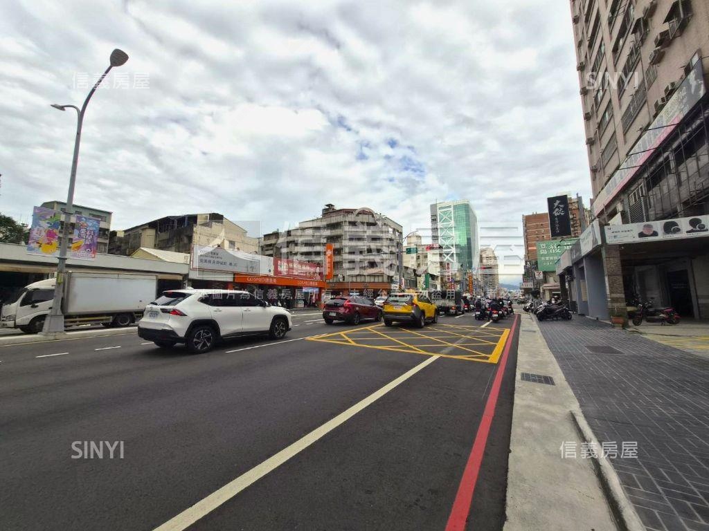 近中國醫文青美一房車位房屋室內格局與周邊環境