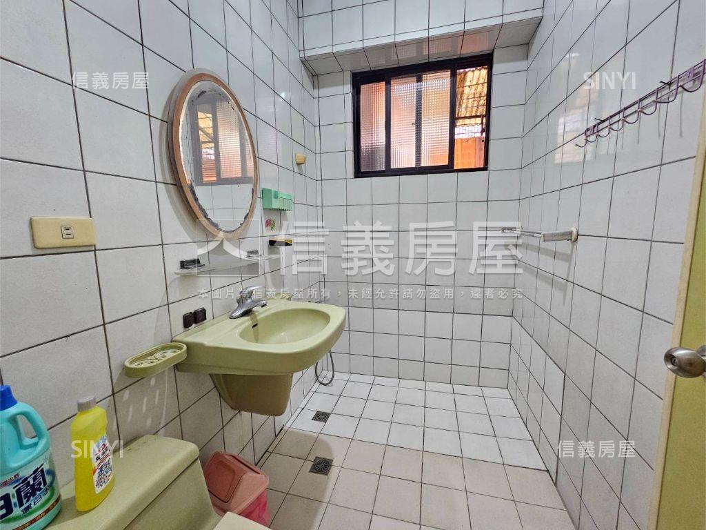 專任正三房稀有華廈房屋室內格局與周邊環境