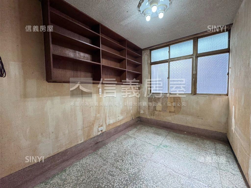 三重站大空間護膝２樓房屋室內格局與周邊環境