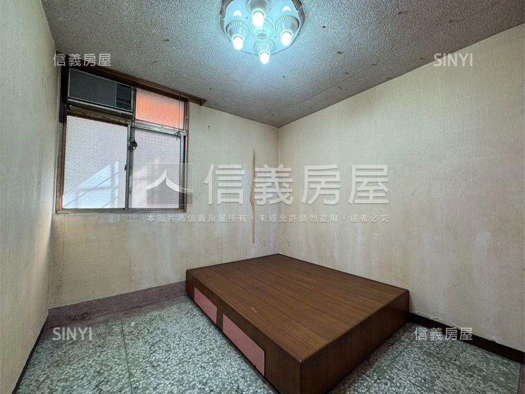 三重站大空間護膝２樓房屋室內格局與周邊環境