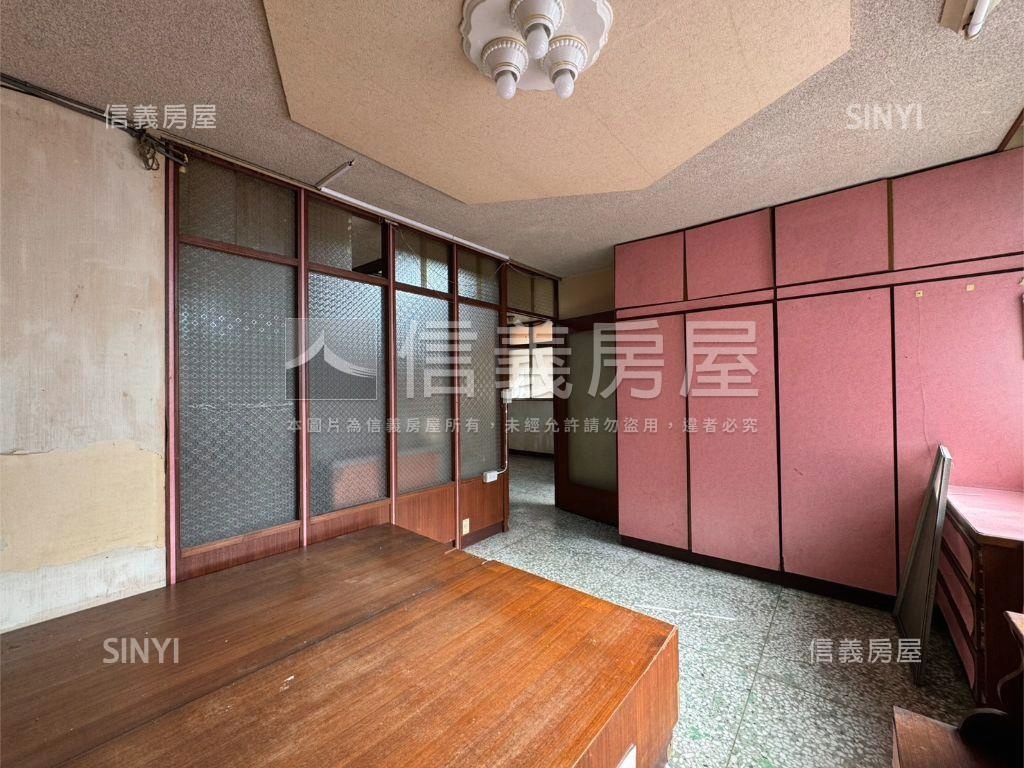 三重站大空間護膝２樓房屋室內格局與周邊環境