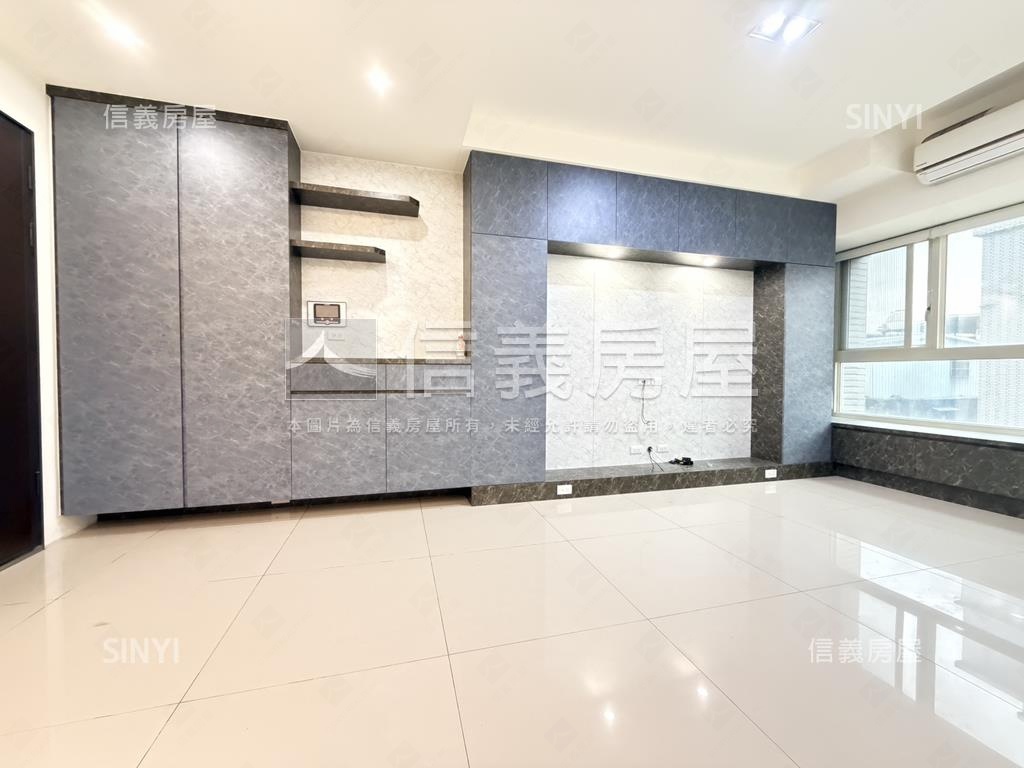 近環球三房車位房屋室內格局與周邊環境