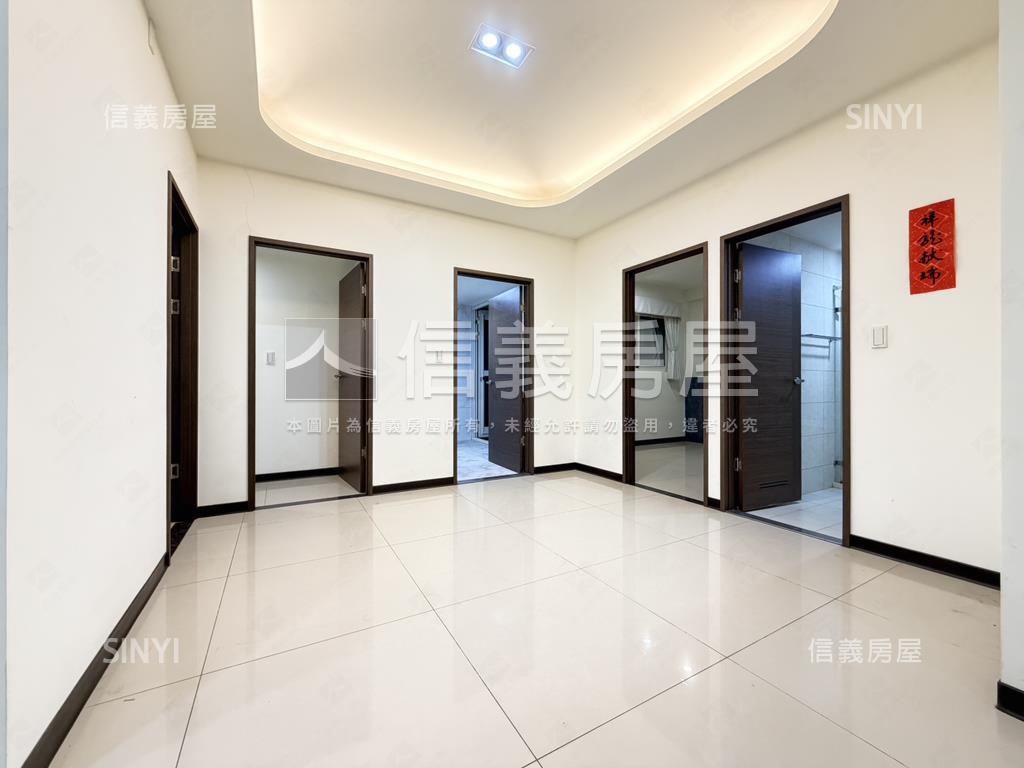 近環球三房車位房屋室內格局與周邊環境