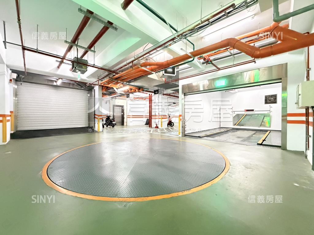 近環球三房車位房屋室內格局與周邊環境