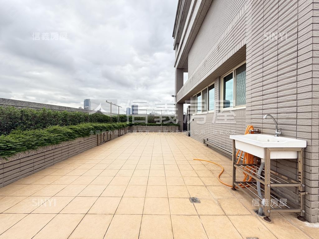 近環球三房車位房屋室內格局與周邊環境