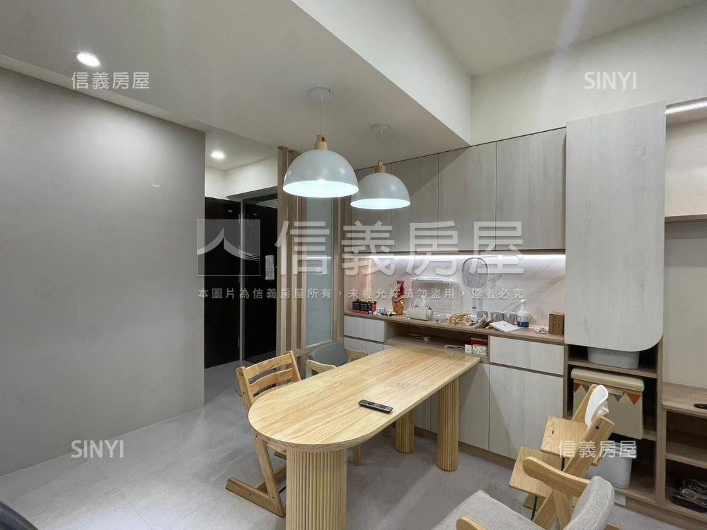 天慕２·質感成家三房平車房屋室內格局與周邊環境