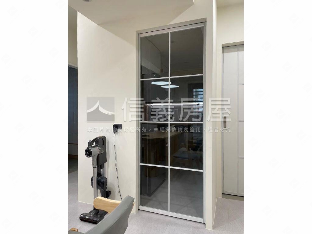 天慕２·質感成家三房平車房屋室內格局與周邊環境