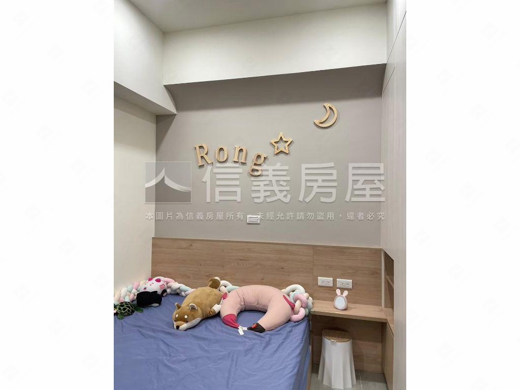 天慕２·質感成家三房平車房屋室內格局與周邊環境