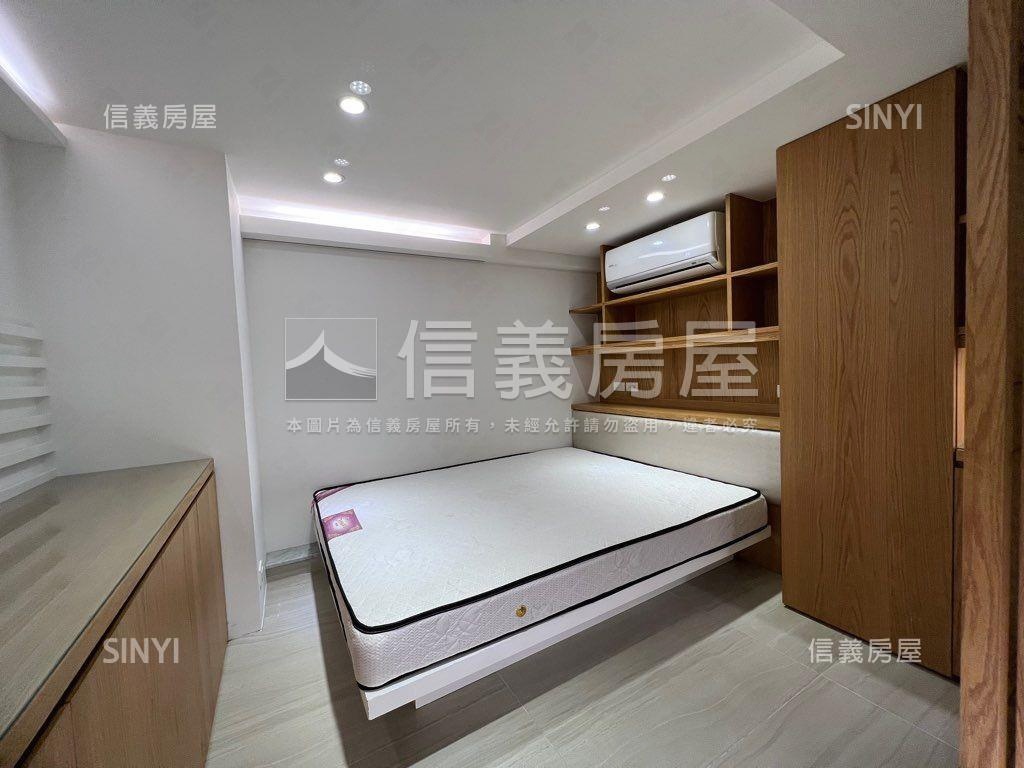 『文華麗舍』挑高時尚美宅房屋室內格局與周邊環境