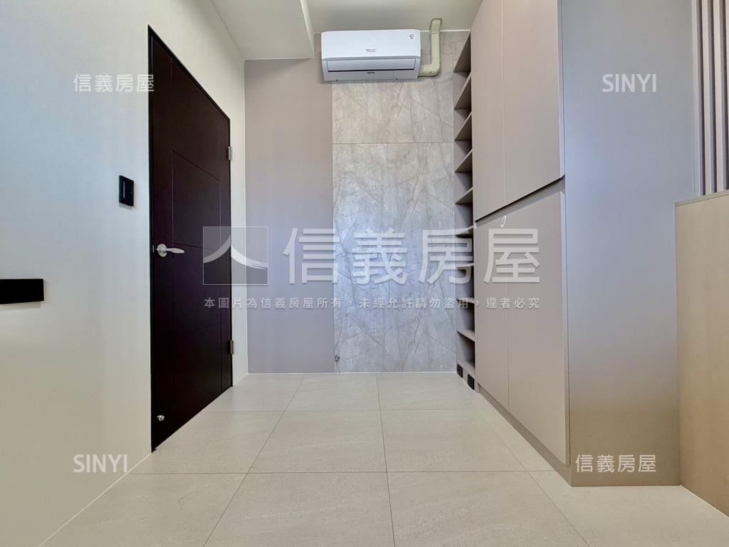 板橋車站景觀裝潢２房車位房屋室內格局與周邊環境