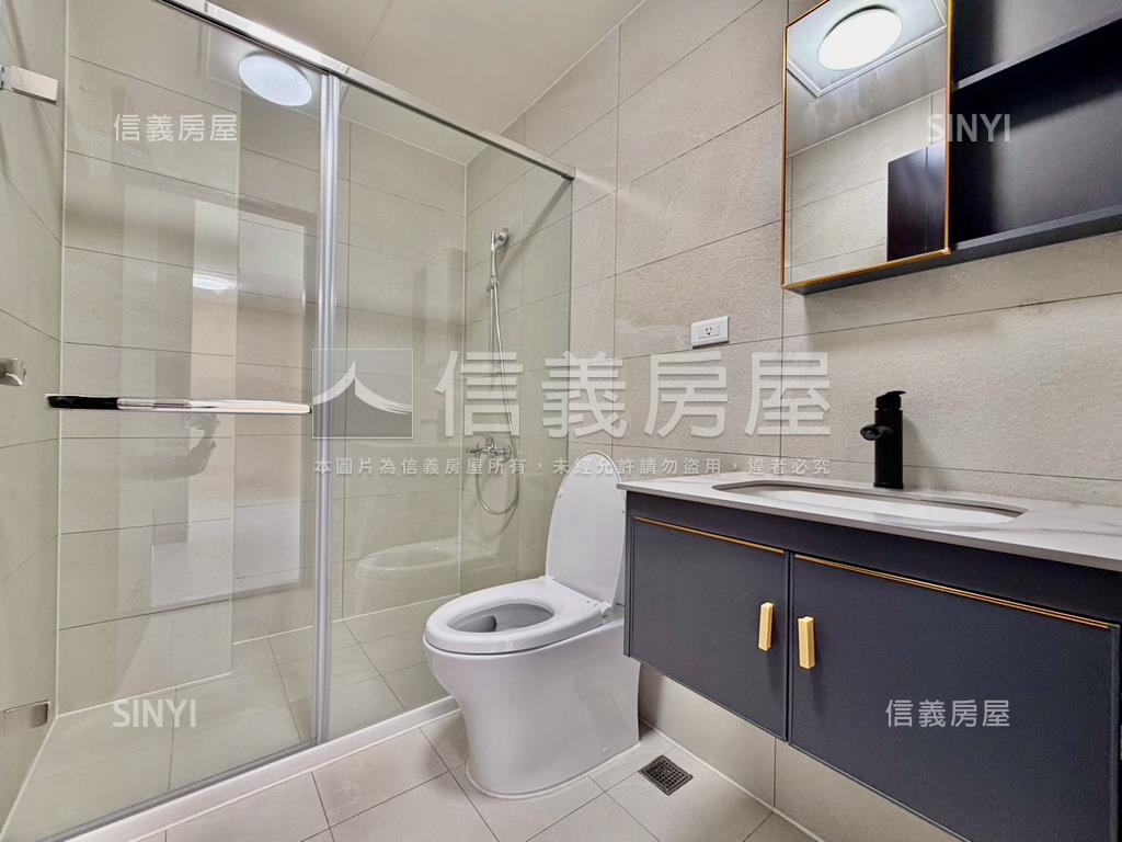 板橋車站景觀裝潢２房車位房屋室內格局與周邊環境