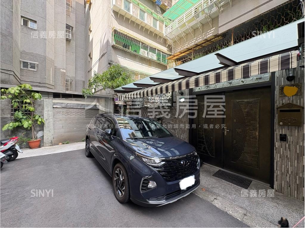 博愛學區坐北朝南一樓房屋室內格局與周邊環境