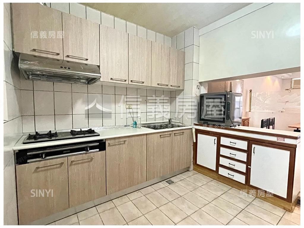 伯五代前段優質上疊房屋室內格局與周邊環境