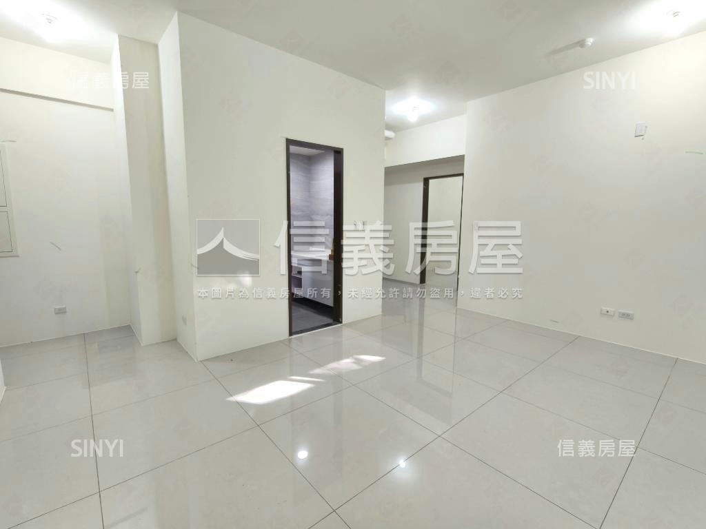 信義誠家露台兩房車位房屋室內格局與周邊環境