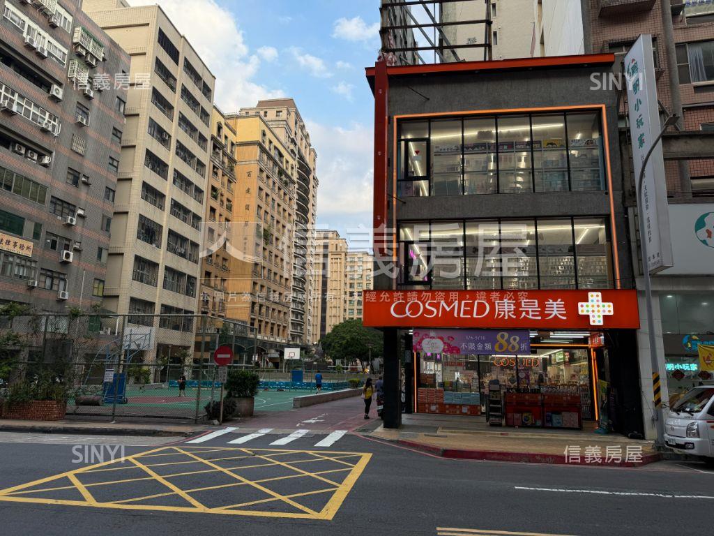 近市區臨路透天房屋室內格局與周邊環境