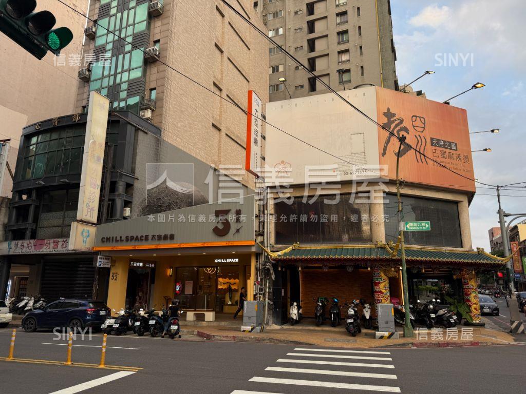 近市區臨路透天房屋室內格局與周邊環境
