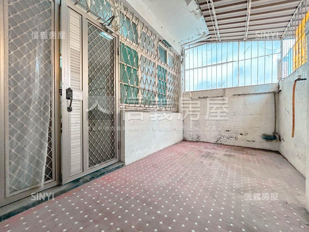 東區邊間潛力老厝房屋室內格局與周邊環境