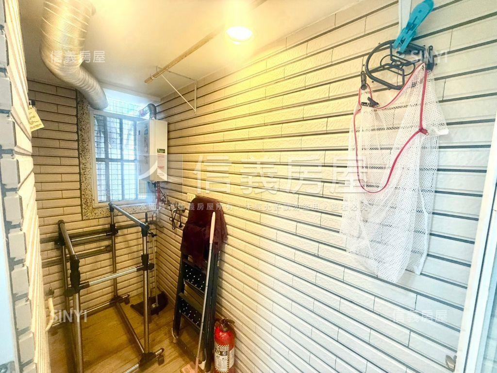 東區稀有精緻兩房巧居房屋室內格局與周邊環境