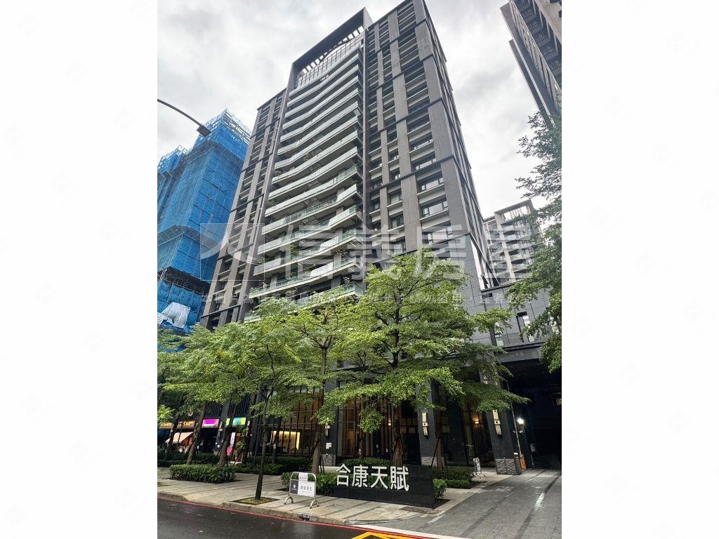 新莊頭前三角店王房屋室內格局與周邊環境
