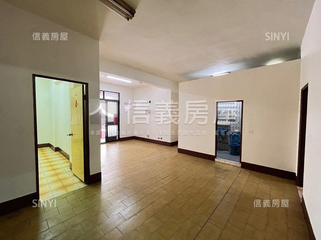 近農１６稀有免爬梯美三房房屋室內格局與周邊環境
