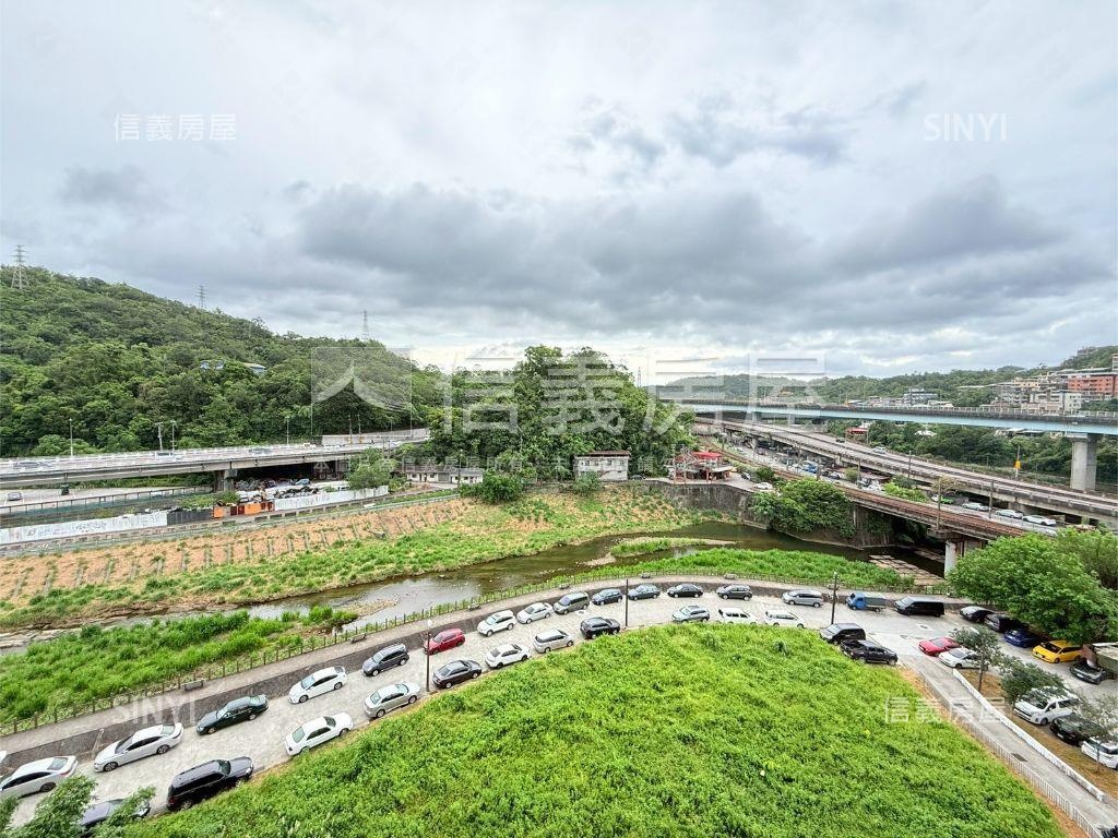 暖暖優質景觀高樓美宅車位房屋室內格局與周邊環境