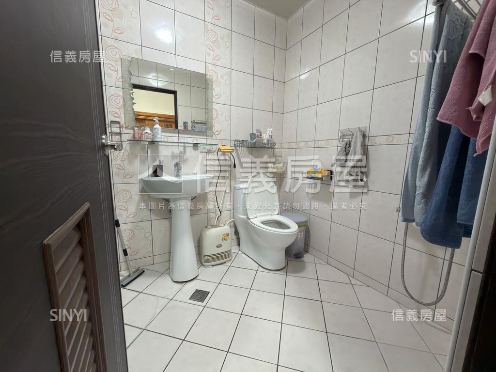 金竹路漂亮亮透天房屋室內格局與周邊環境