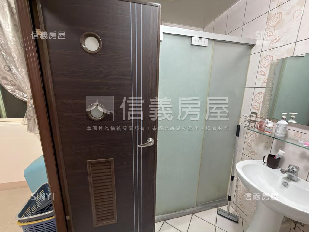 金竹路漂亮亮透天房屋室內格局與周邊環境