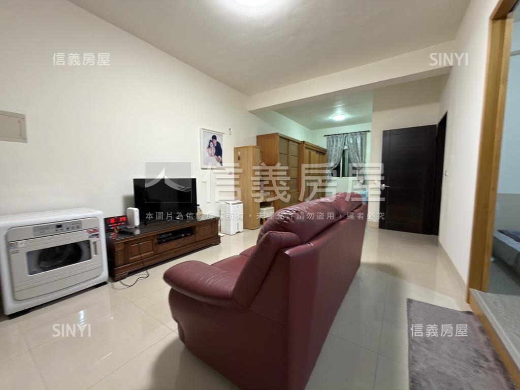 金竹路漂亮亮透天房屋室內格局與周邊環境