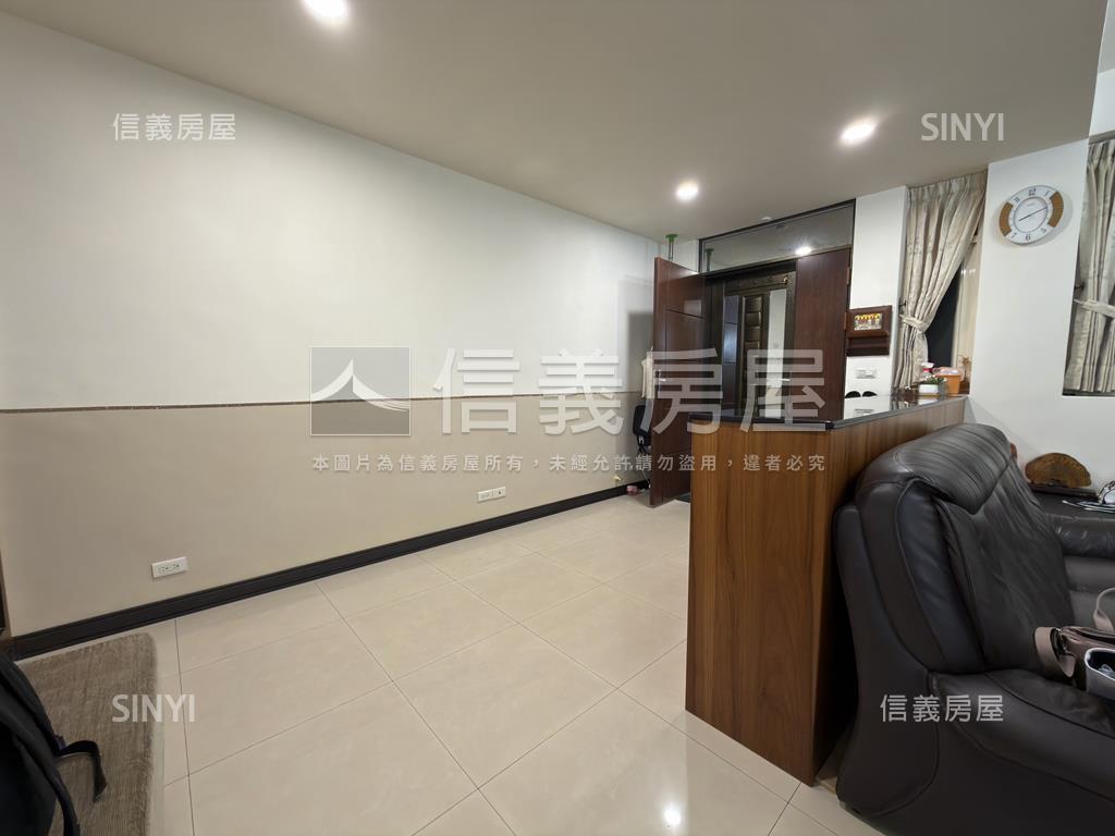 金竹路漂亮亮透天房屋室內格局與周邊環境