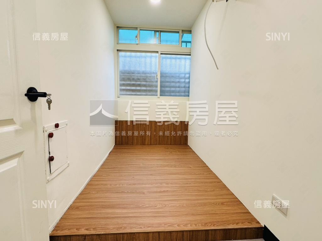 低總價台北橋精緻三樓房屋室內格局與周邊環境