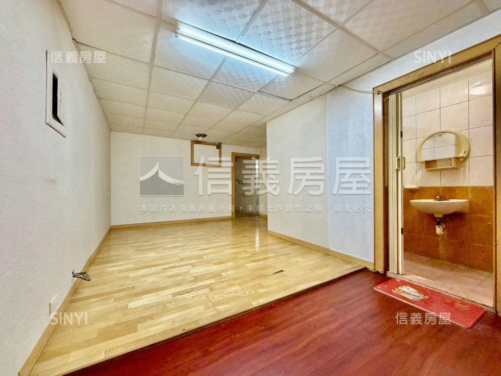 武聖皇龍新世界｜小資樓店房屋室內格局與周邊環境