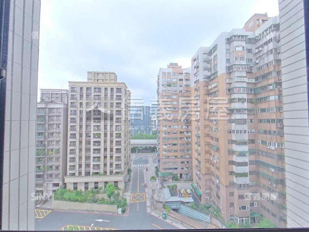 皇翔泱美近雙捷運大兩房房屋室內格局與周邊環境