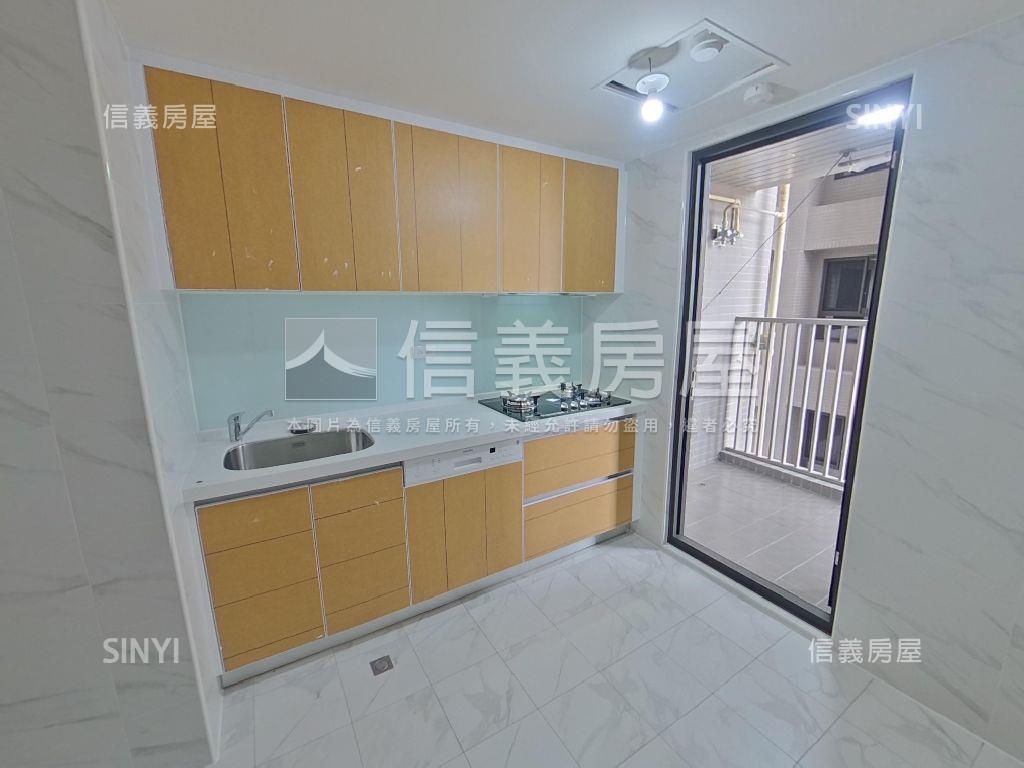 皇翔泱美近雙捷運大兩房房屋室內格局與周邊環境