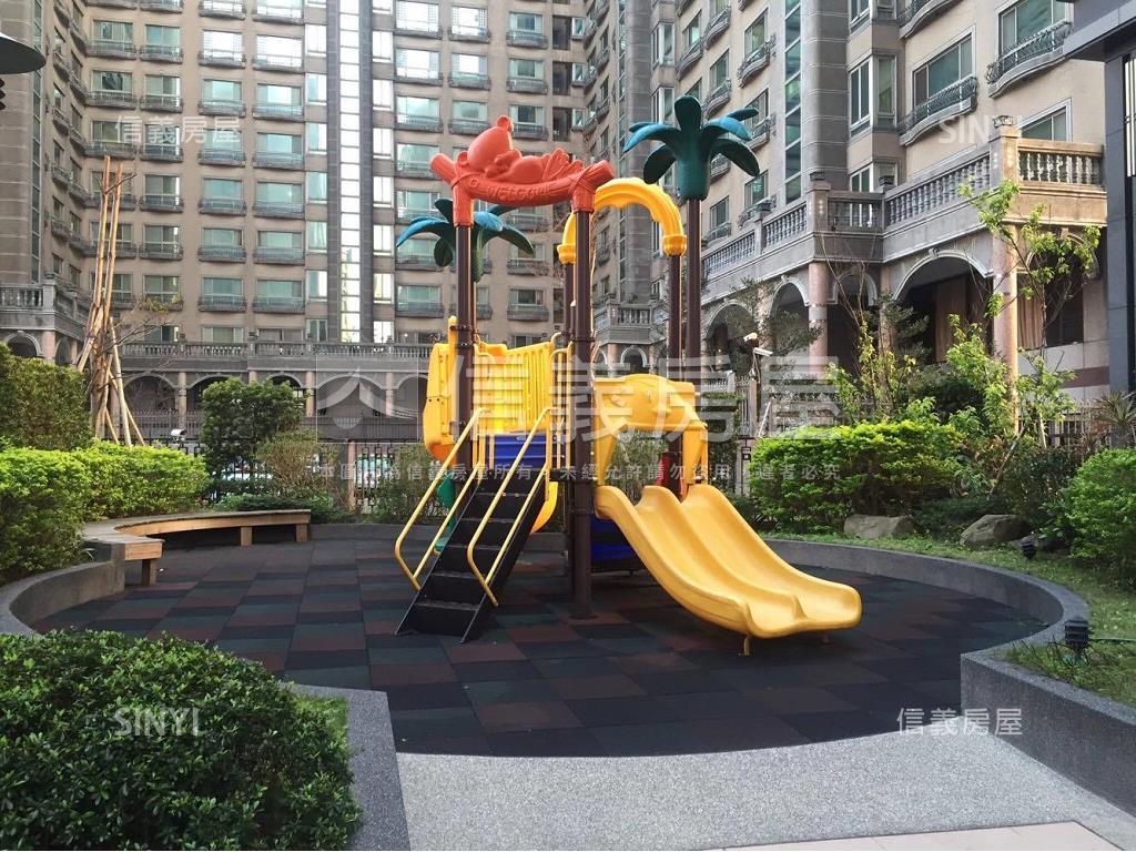 美裝潢藏悅四改三房車位房屋室內格局與周邊環境