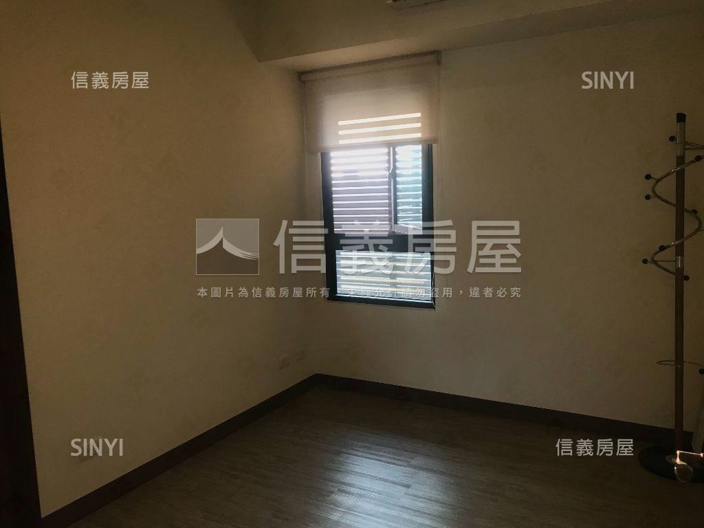 輕屋齡高樓景觀四房平車房屋室內格局與周邊環境