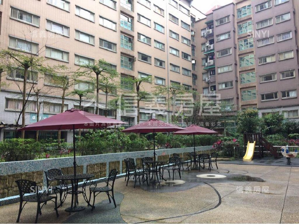 東方帝寶大３房房屋室內格局與周邊環境