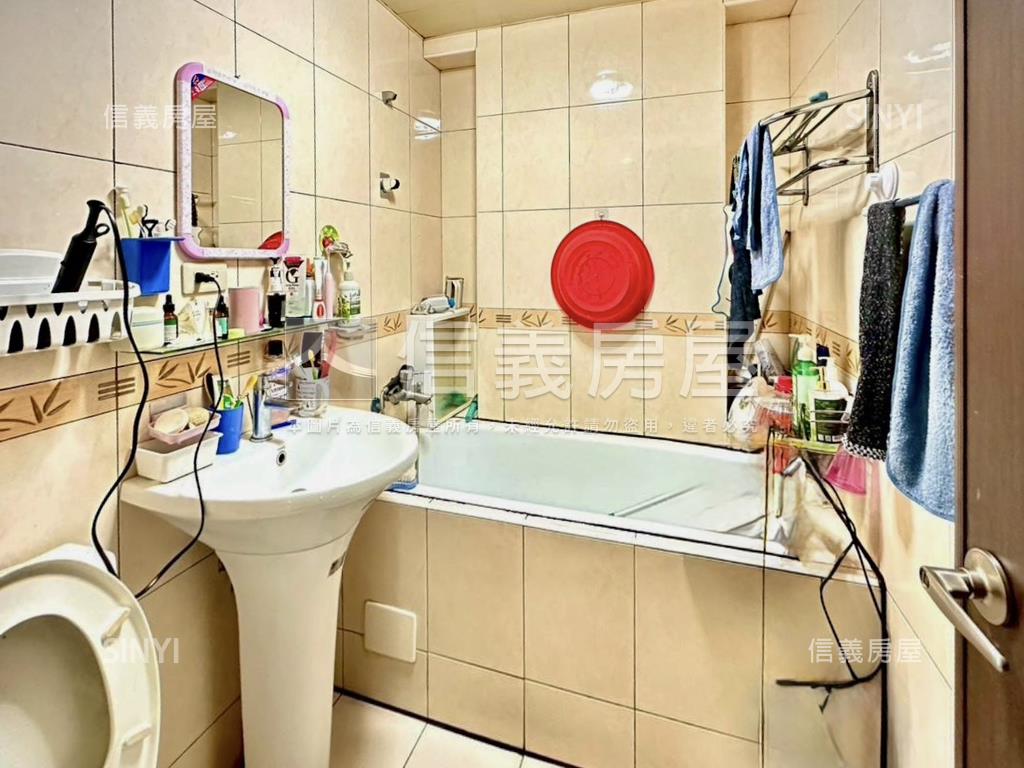 東方帝寶大３房房屋室內格局與周邊環境