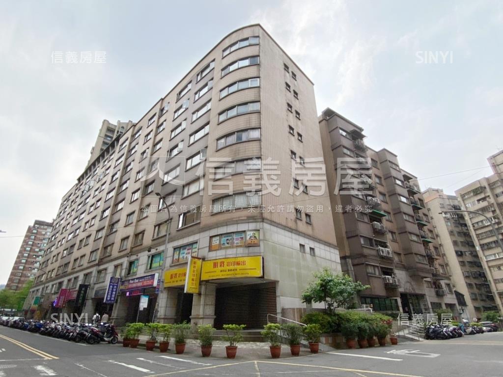 東方帝寶大３房房屋室內格局與周邊環境