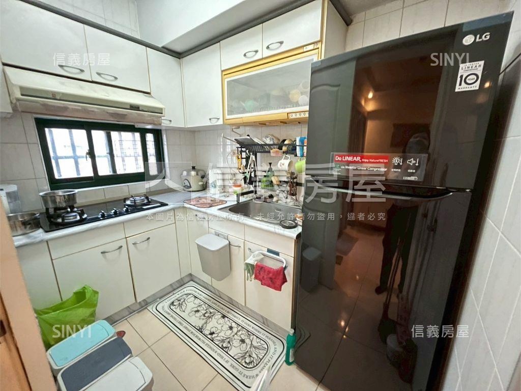 新接案陽光綠郡三房附車位房屋室內格局與周邊環境