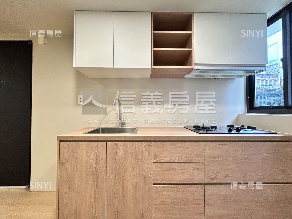 民族雅緻公寓二樓房屋室內格局與周邊環境