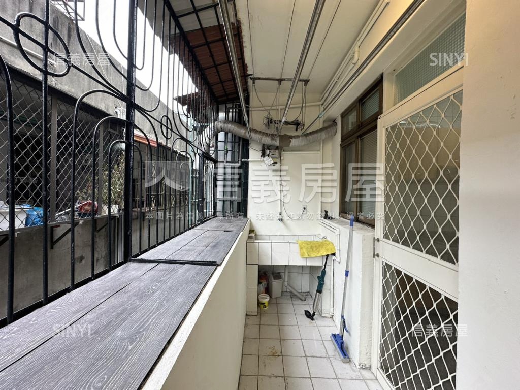 士東忠誠有未來性雅寓房屋室內格局與周邊環境