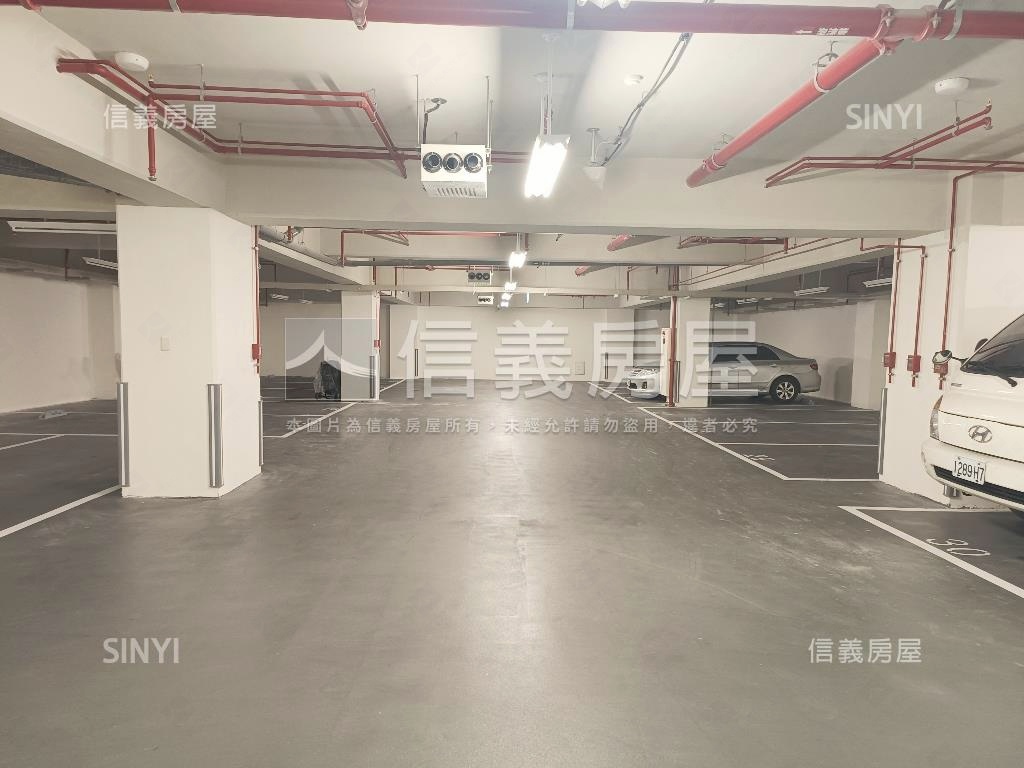 大直紅點高樓邊間Ｄ房屋室內格局與周邊環境