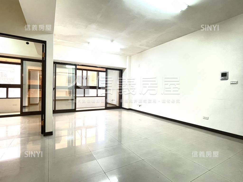 美麗國成家美２房房屋室內格局與周邊環境