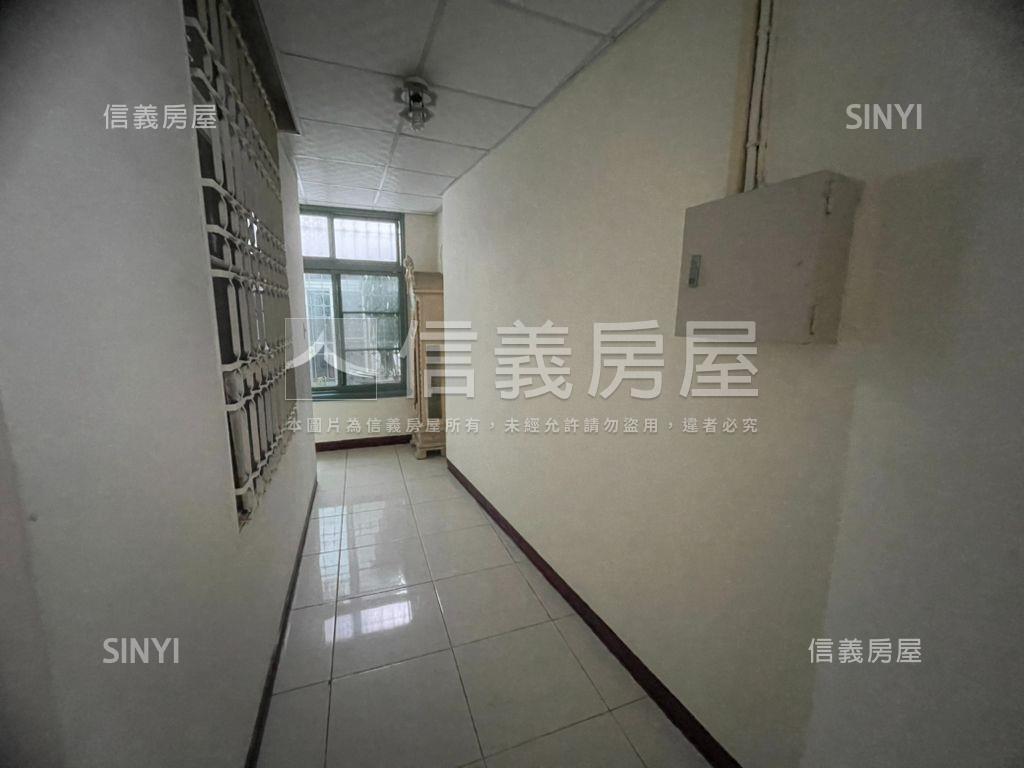 正民權路百坪商業店面房屋室內格局與周邊環境