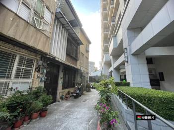 正民權路百坪商業店面