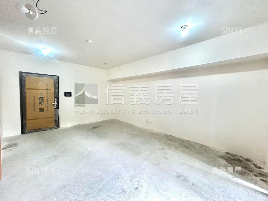 鵬躍序面中庭露臺房屋室內格局與周邊環境