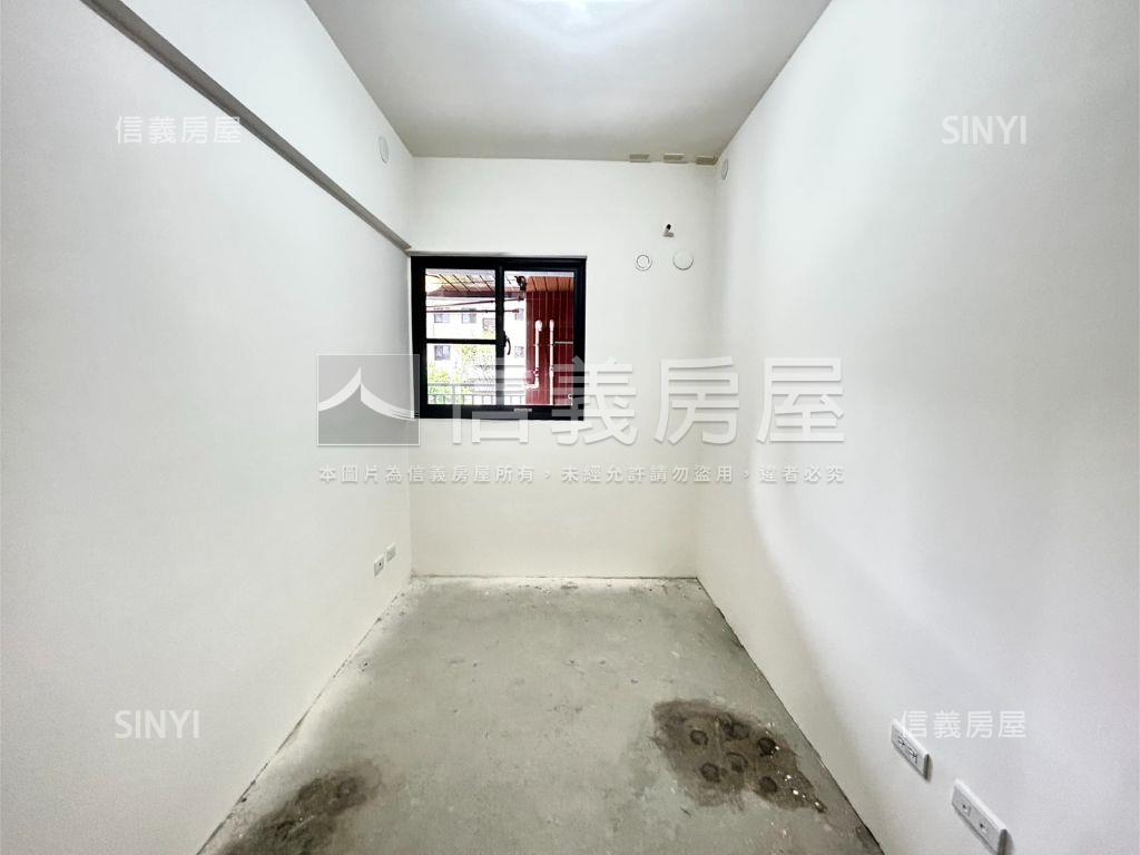 鵬躍序面中庭露臺房屋室內格局與周邊環境