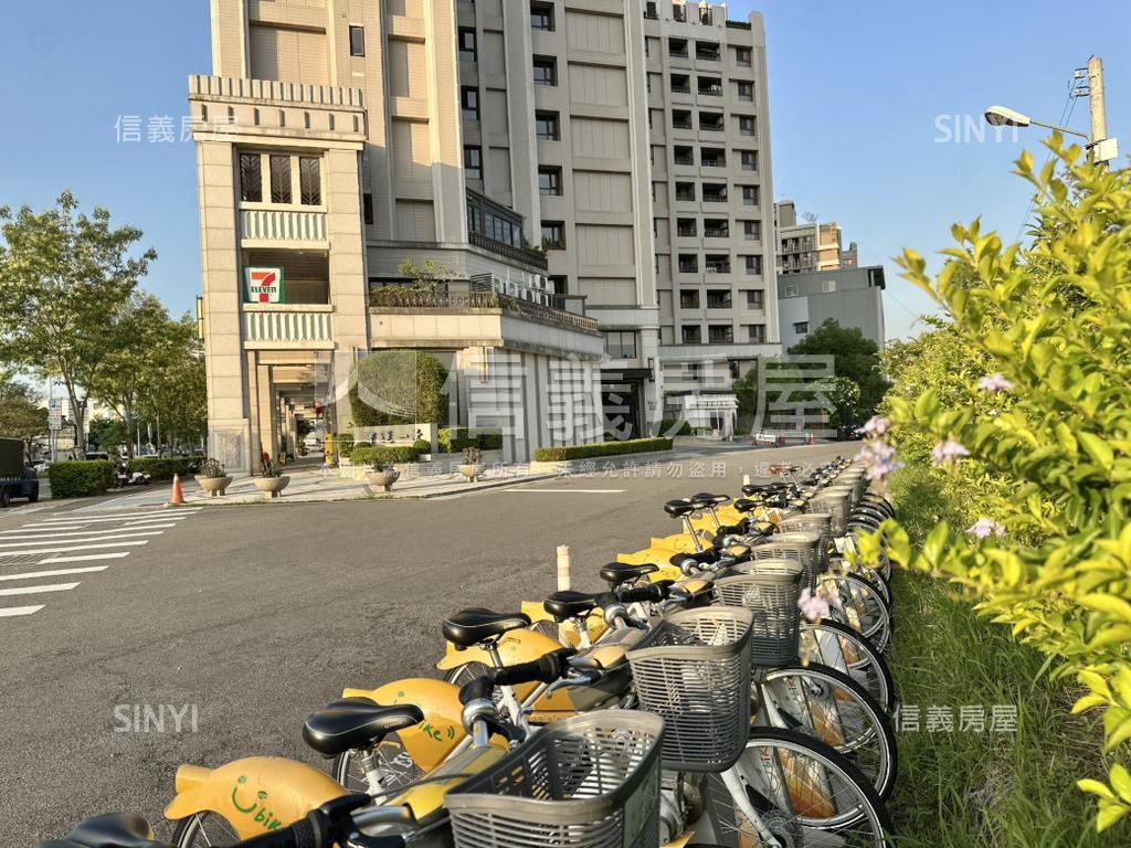 近１３期寶運三房雙車位宅房屋室內格局與周邊環境