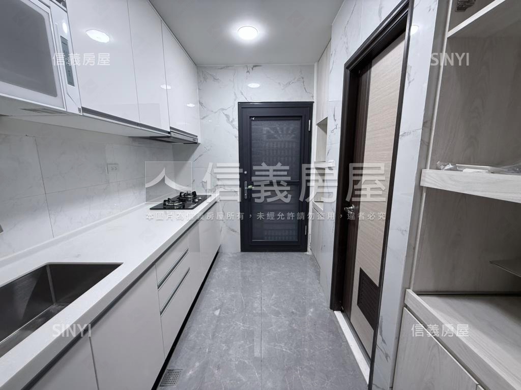 未來捷運☆和風透天房屋室內格局與周邊環境